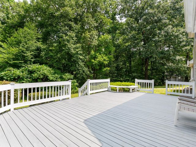 13 Cottonwood Road, Plaistow, NH 03865