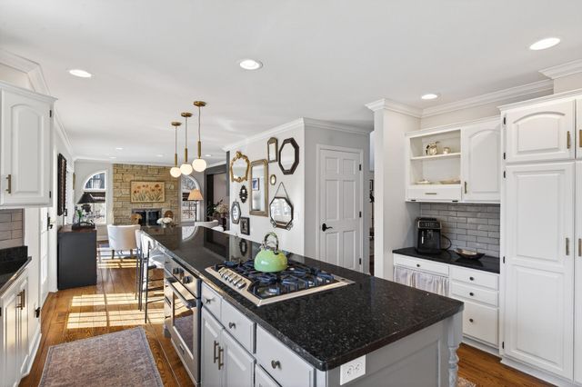 1504 Fairfield Road S, Minnetonka, MN 55305