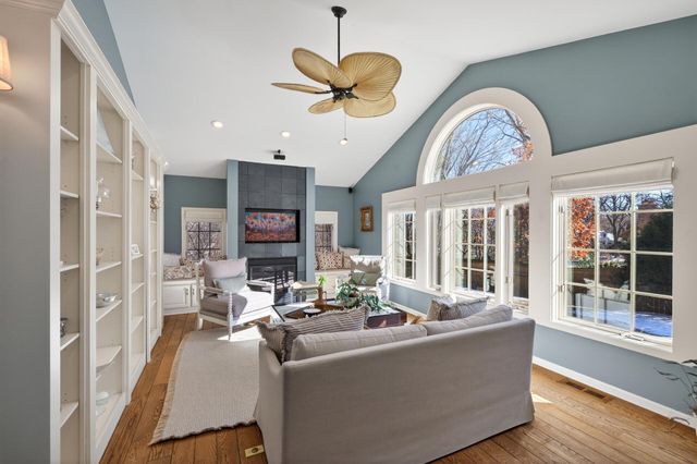 1504 Fairfield Road S, Minnetonka, MN 55305