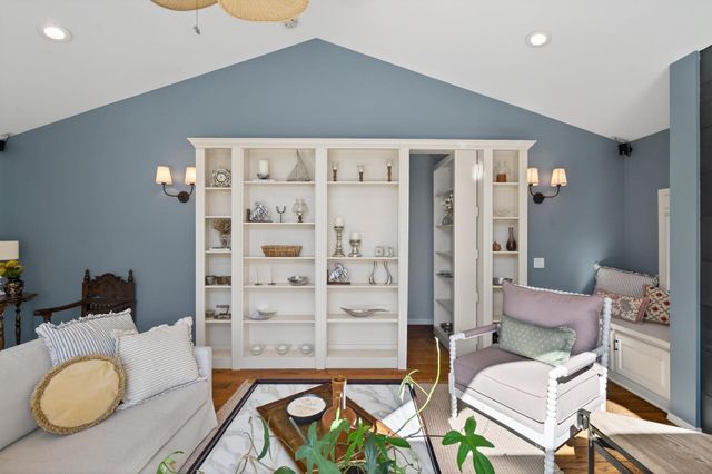 1504 Fairfield Road S, Minnetonka, MN 55305