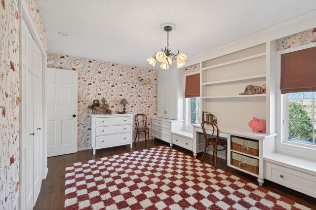 1504 Fairfield Road S, Minnetonka, MN 55305