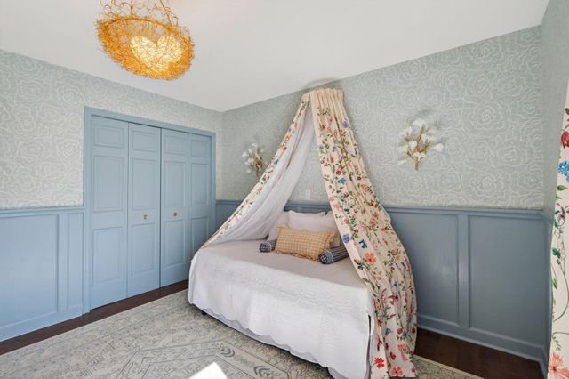 1504 Fairfield Road S, Minnetonka, MN 55305