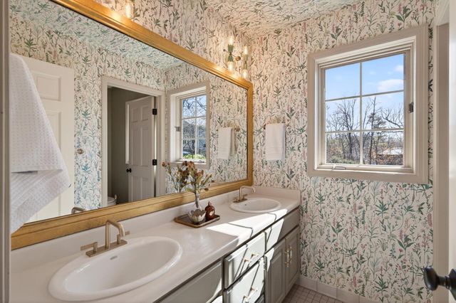 1504 Fairfield Road S, Minnetonka, MN 55305