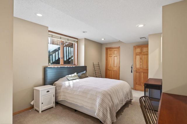 1504 Fairfield Road S, Minnetonka, MN 55305