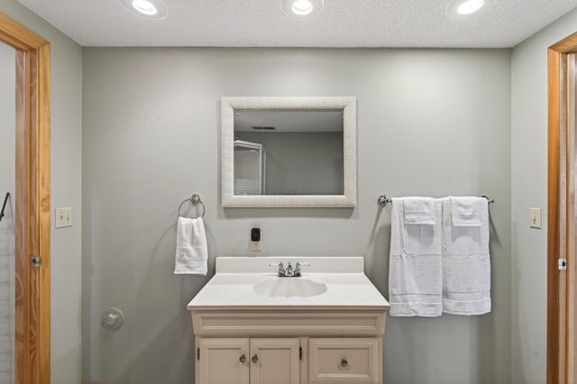 1504 Fairfield Road S, Minnetonka, MN 55305