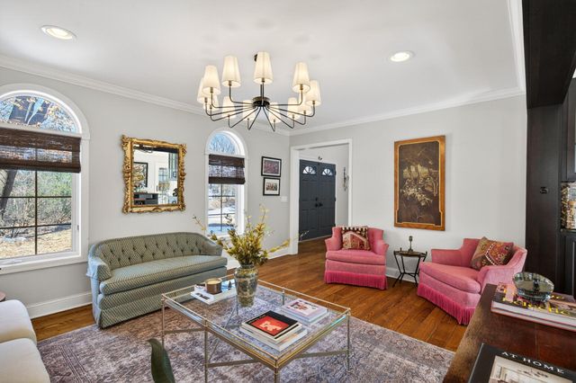 1504 Fairfield Road S, Minnetonka, MN 55305