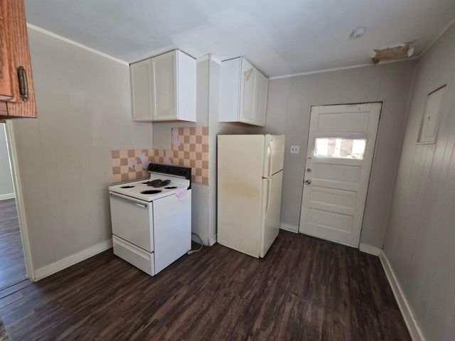 98 E Van Buren Street 9, Battle Creek, MI 49017