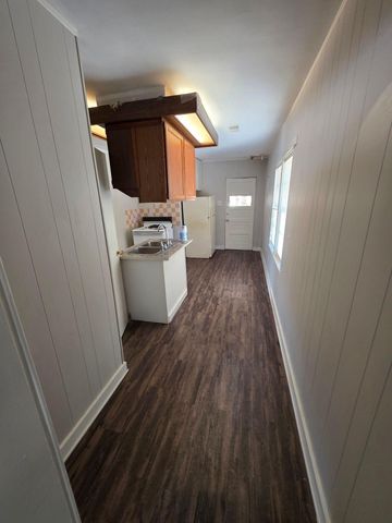 98 E Van Buren Street 9, Battle Creek, MI 49017