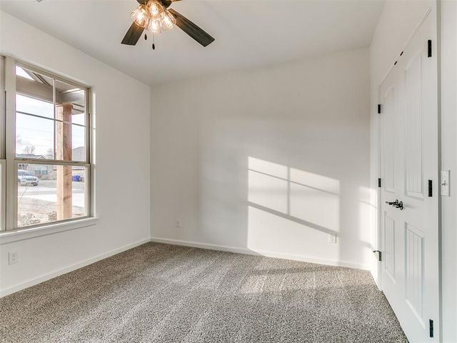 1901 Hollow Crest Court, Norman, OK 73071