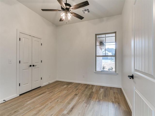 1901 Hollow Crest Court, Norman, OK 73071