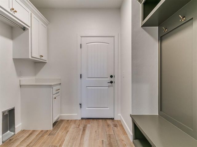 1901 Hollow Crest Court, Norman, OK 73071