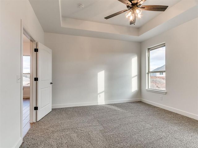 1901 Hollow Crest Court, Norman, OK 73071