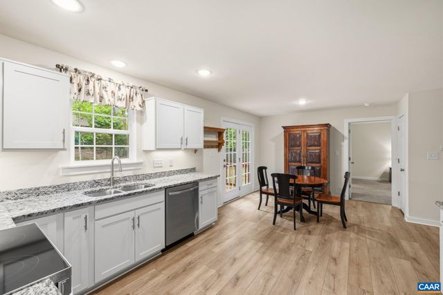 12 FAIRWOOD PL, Palmyra, VA 22963