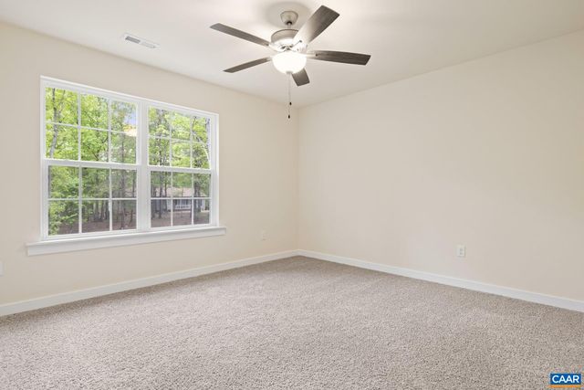 12 FAIRWOOD PL, Palmyra, VA 22963