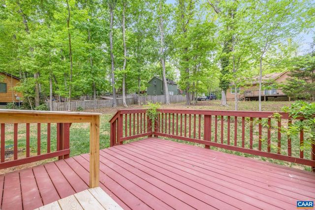12 FAIRWOOD PL, Palmyra, VA 22963