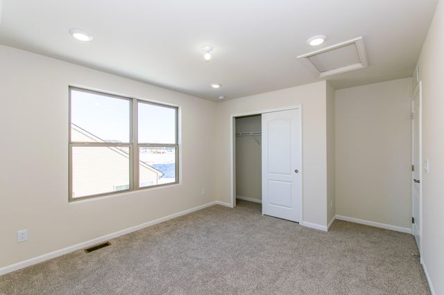 723 W Spaniel Drive, Ann Arbor, MI 48108