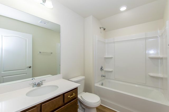 723 W Spaniel Drive, Ann Arbor, MI 48108