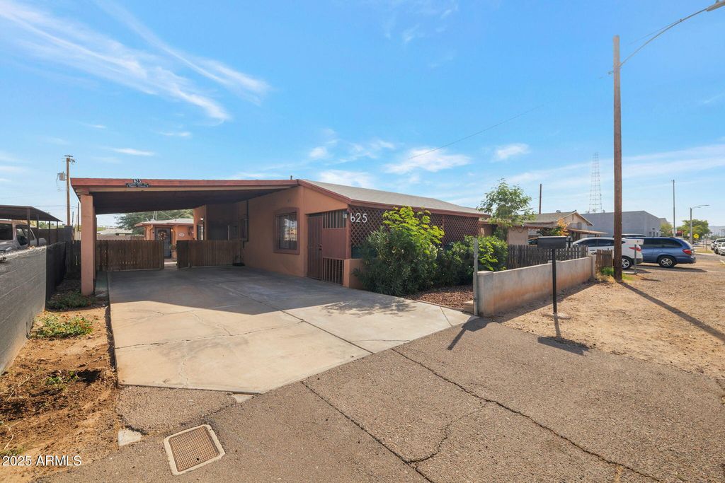 625 N 30TH Street, Phoenix, AZ 85008