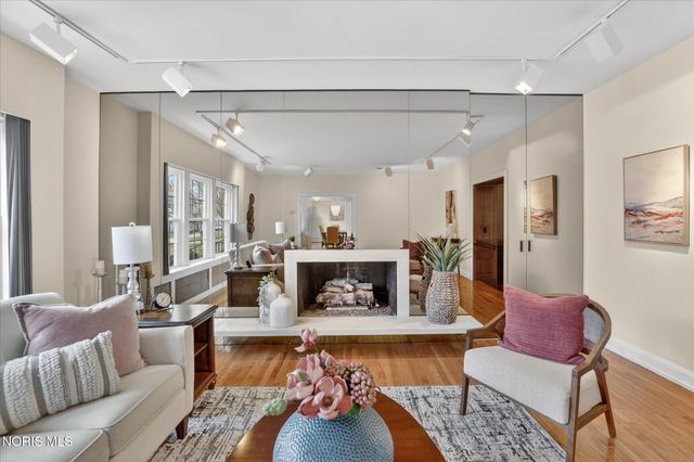 405 Forest Drive, Rossford, OH 43460