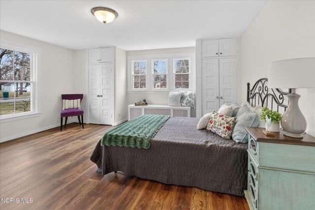 405 Forest Drive, Rossford, OH 43460