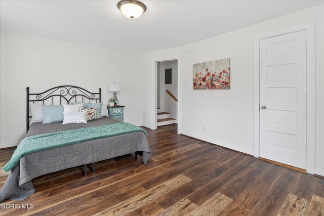 405 Forest Drive, Rossford, OH 43460