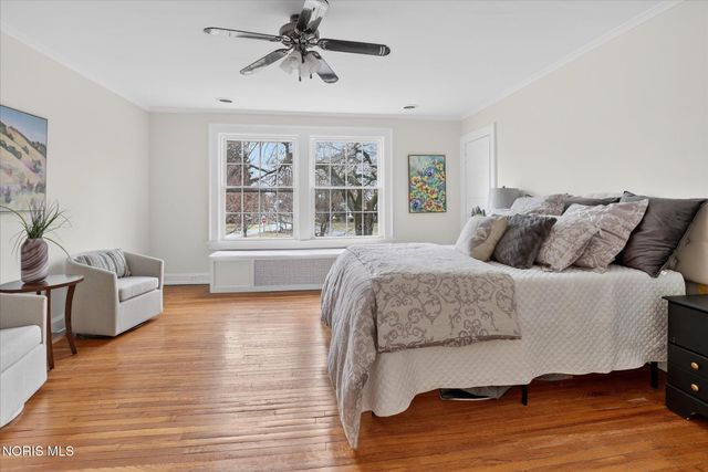 405 Forest Drive, Rossford, OH 43460