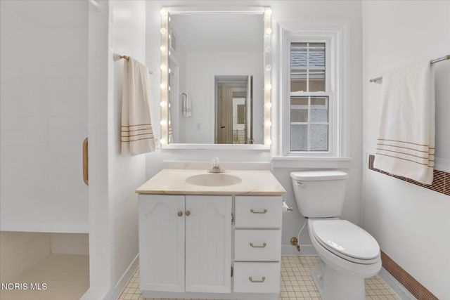 405 Forest Drive, Rossford, OH 43460