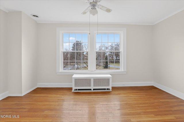 405 Forest Drive, Rossford, OH 43460