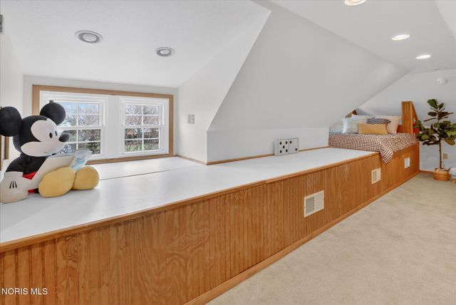 405 Forest Drive, Rossford, OH 43460