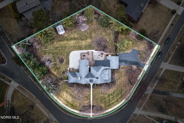 405 Forest Drive, Rossford, OH 43460