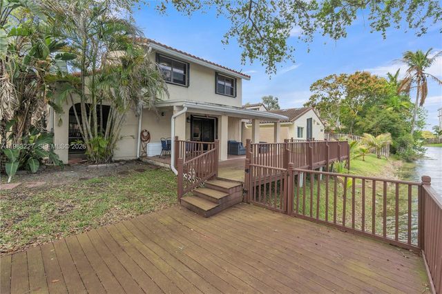 2905 Begonia Way, Cooper City, FL 33026