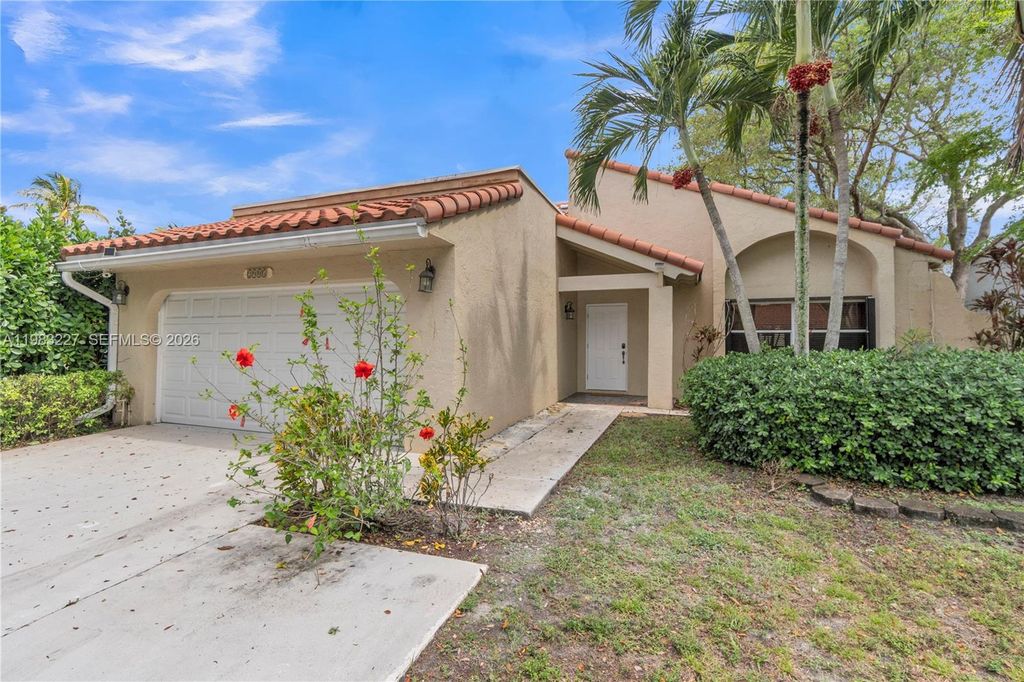 2905 Begonia Way, Cooper City, FL 33026