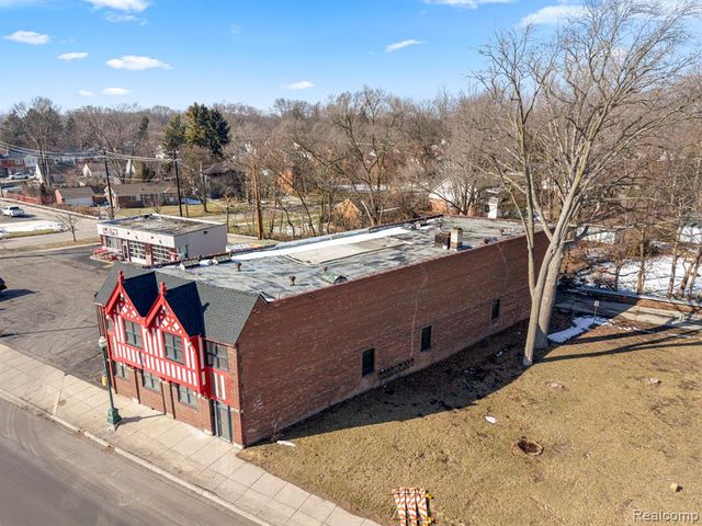 35732 W Michigan Avenue, Wayne, MI 48184