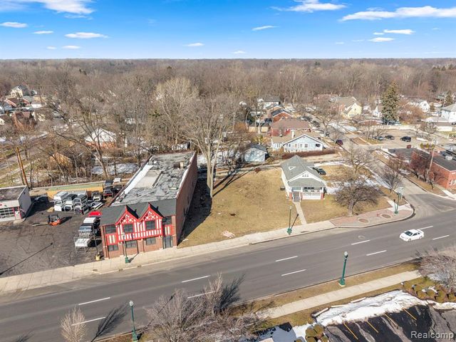 35732 W Michigan Avenue, Wayne, MI 48184