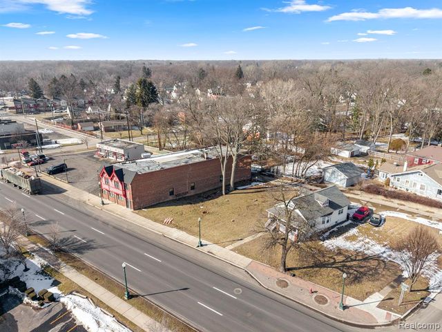 35732 W Michigan Avenue, Wayne, MI 48184