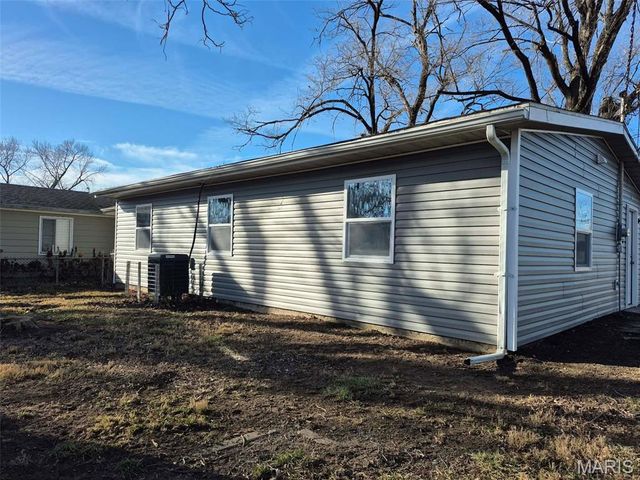 2800 Birch Avenue, Granite City, IL 62040