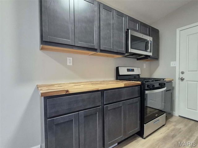 2800 Birch Avenue, Granite City, IL 62040