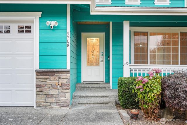 5708 9th Drive W, Everett, WA 98203