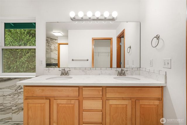 5708 9th Drive W, Everett, WA 98203