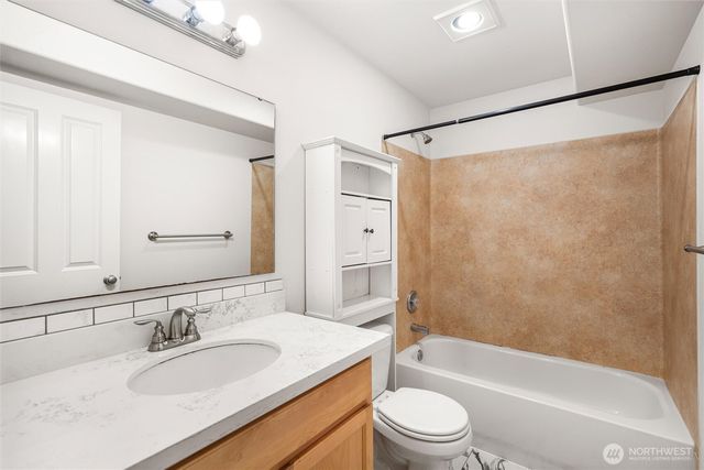 5708 9th Drive W, Everett, WA 98203
