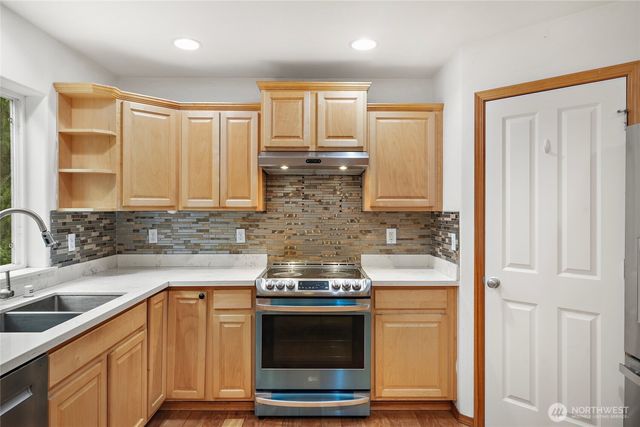 5708 9th Drive W, Everett, WA 98203