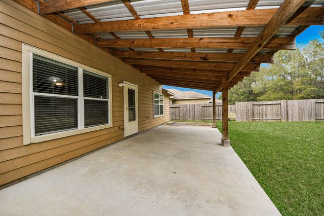 9967 Sterling Place Drive, Conroe, TX 77303