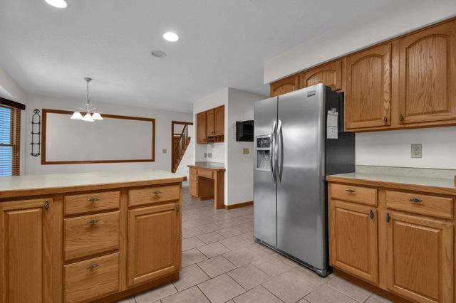 28 Calumet Drive N, Granville, OH 43023