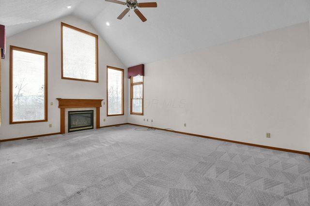 28 Calumet Drive N, Granville, OH 43023