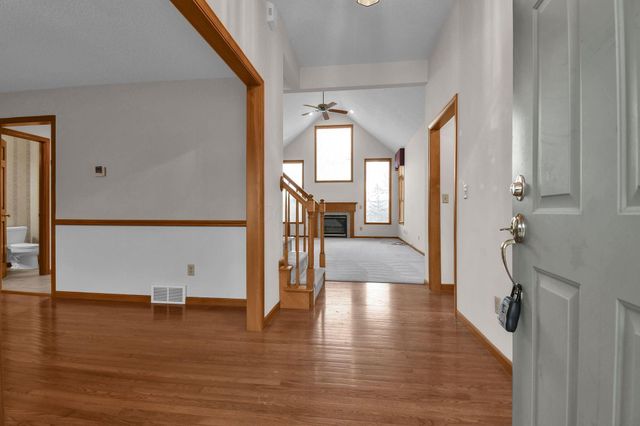 28 Calumet Drive N, Granville, OH 43023