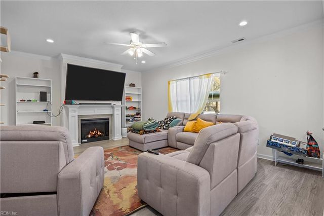 3723 Ervin ST, Hampton, VA 23661