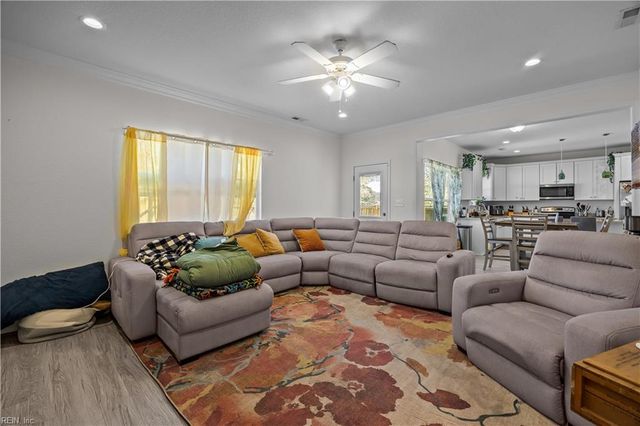 3723 Ervin ST, Hampton, VA 23661