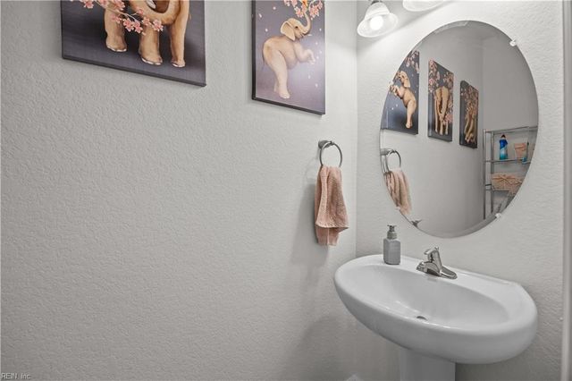 3723 Ervin ST, Hampton, VA 23661