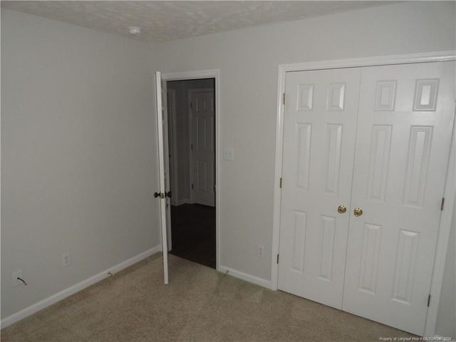 172 Emma Lane, Raeford, NC 28376