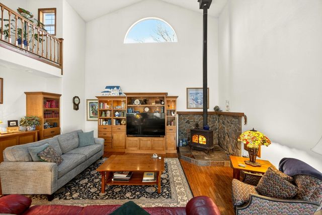 7555 E Antelope Road, Eagle Point, OR 97524